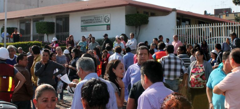 Simulacro de evacuación en dependencia estatal