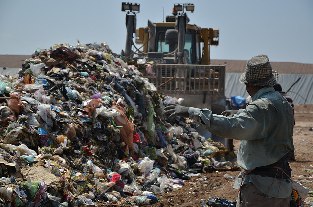 Todos los días se entierra un volumen de residuos similar a Torre Plaza Bosques en el relleno sanitario