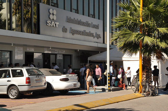 Devuelve SAT un millón de pesos a contribuyentes de Aguascalientes