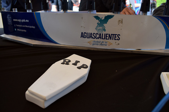 Operativo especial en panteones con motivo del Día de Muertos