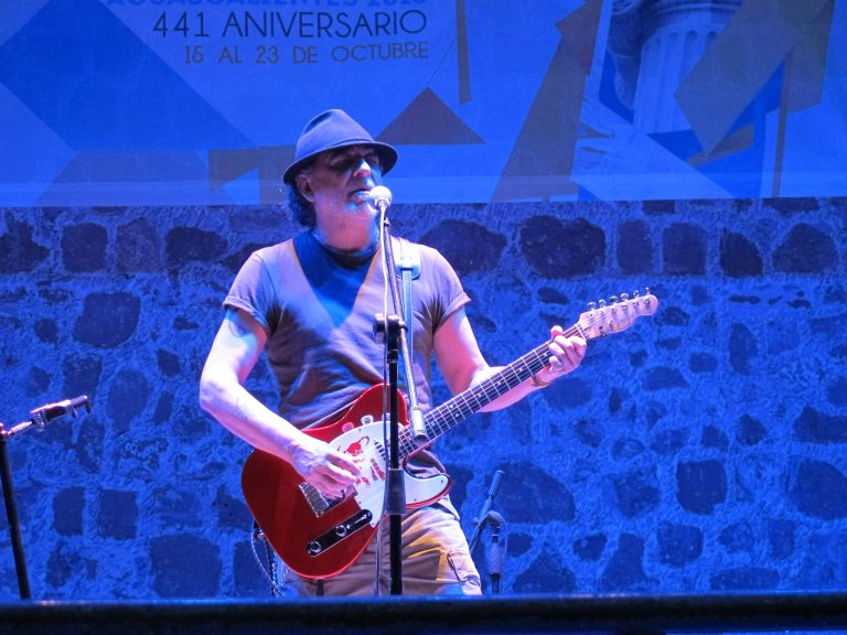 El principio de toda lengua es poética, es musical: Jaime López