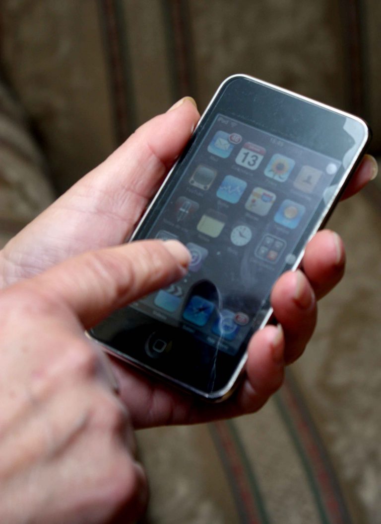 Plataformas digitales no dan dinero a artistas