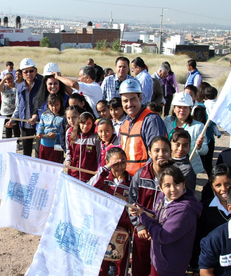 Inician obras de parque en Los Laureles