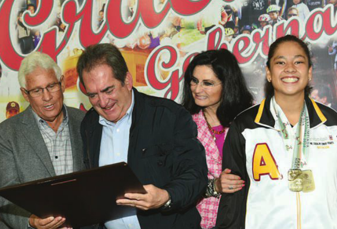 Deportistas reconocen al gobernador