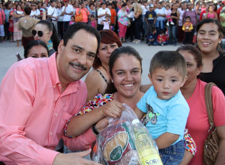 Entregan despensas del programa Juntos Nutrimos Aguascalientes