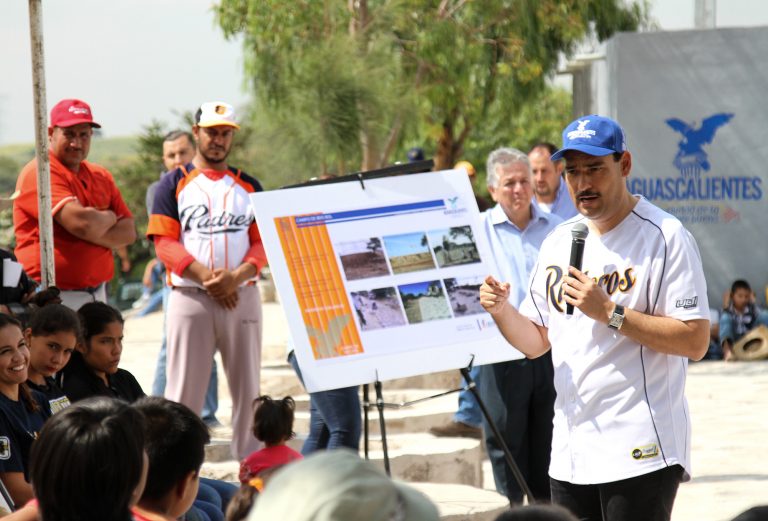 Entregan obras de rehabilitación en parque de Beisbol de El Conejal