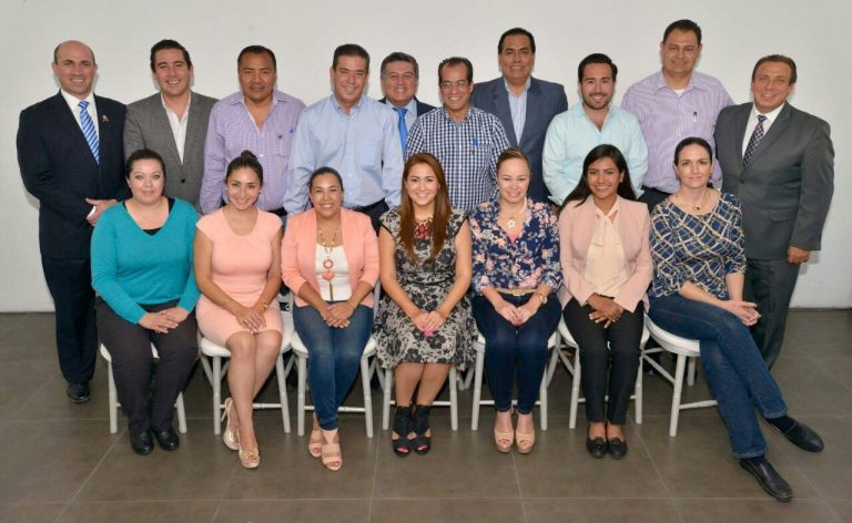 Se reúne Teresa Jiménez con diputados electos del PAN