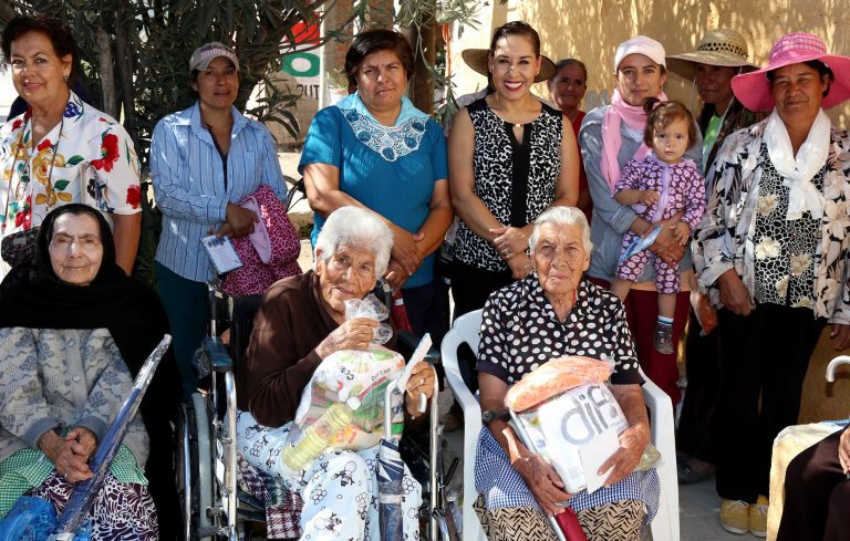 Gira de despedida del DIF municipal en diversas comunidades