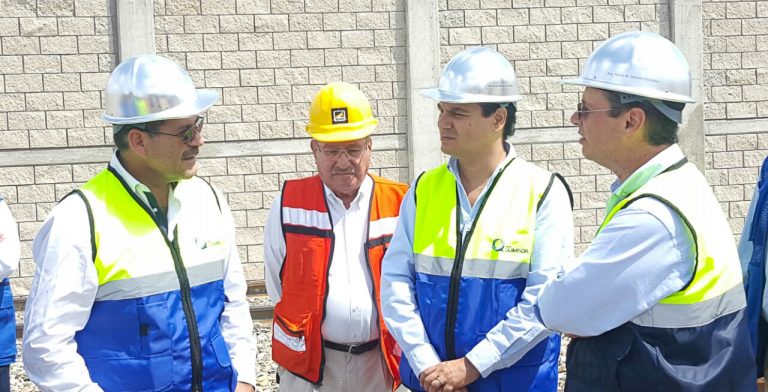 Respaldan empresarios a Martín Orozco