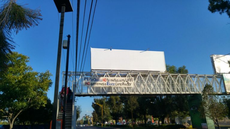Amanece lona contra Báez Mascorro frente a la UAA