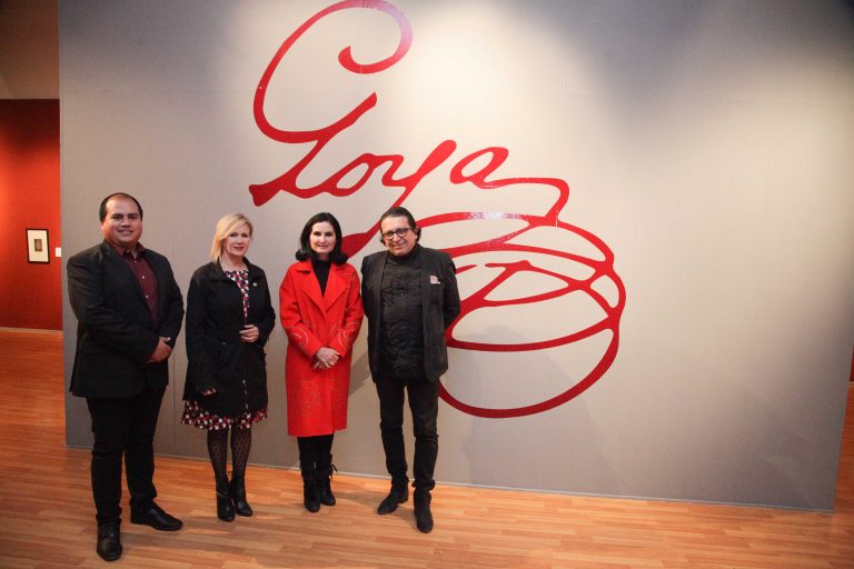 Inauguran dos exposiciones