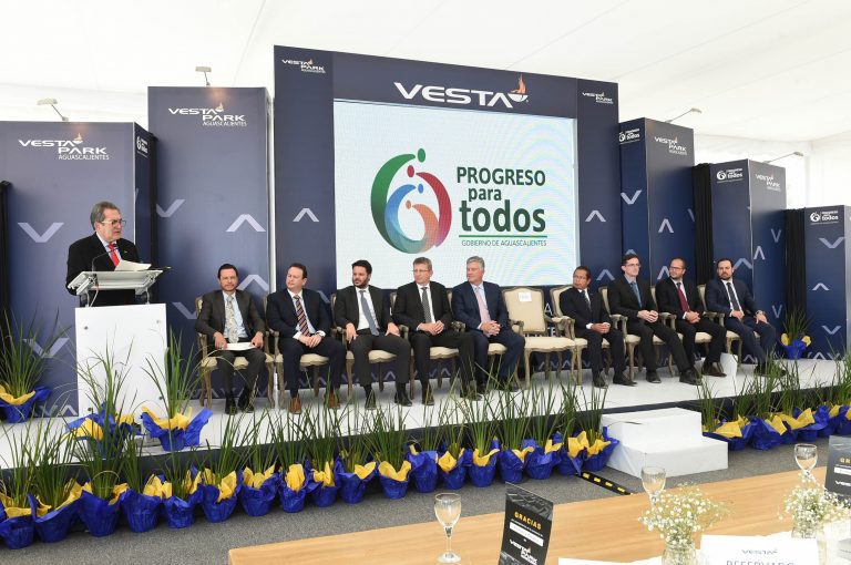 Colocan la Primera Piedra del Parque Industrial Vesta Park