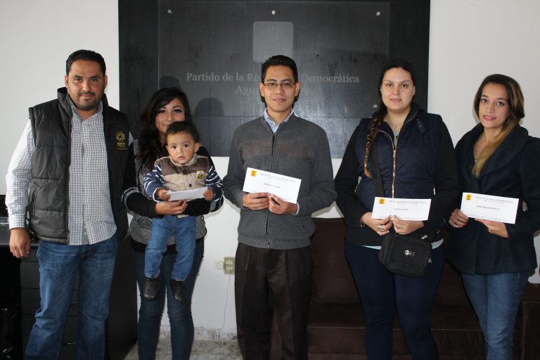 Premian a Ganadores del Concurso A Favor de Todas las Familias