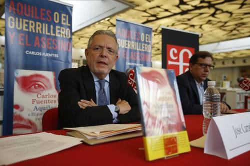 Parlamento chileno rinde homenaje al Fondo de Cultura Económica