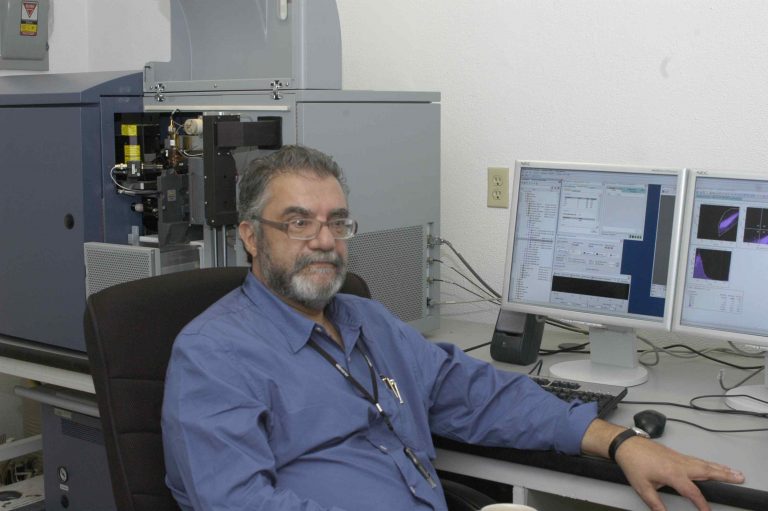 Vandálico, el recorte a investigación, salud y educación