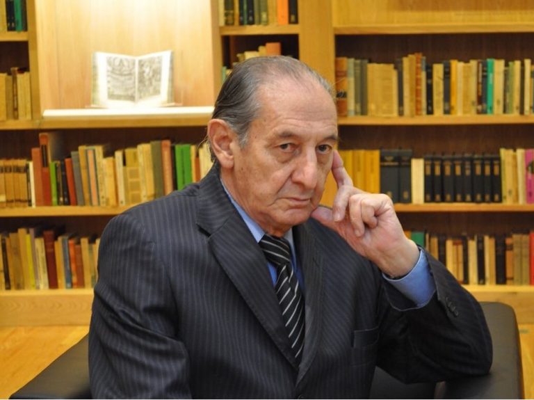 Eduardo Lizalde es el poeta vivo más importante de México y uno de los más notables de la lengua española