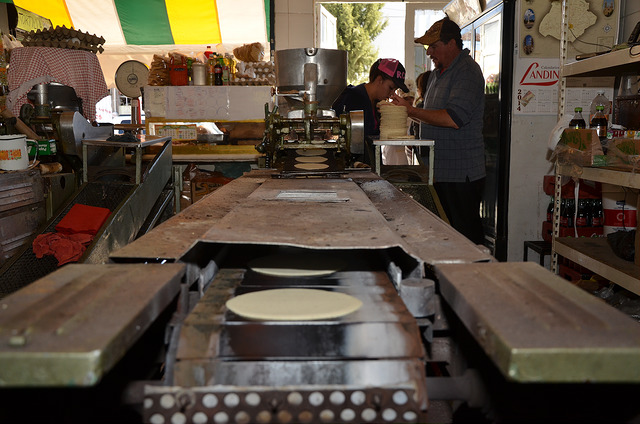 En octubre el Indicador Global de la Actividad Económica creció 0.2%