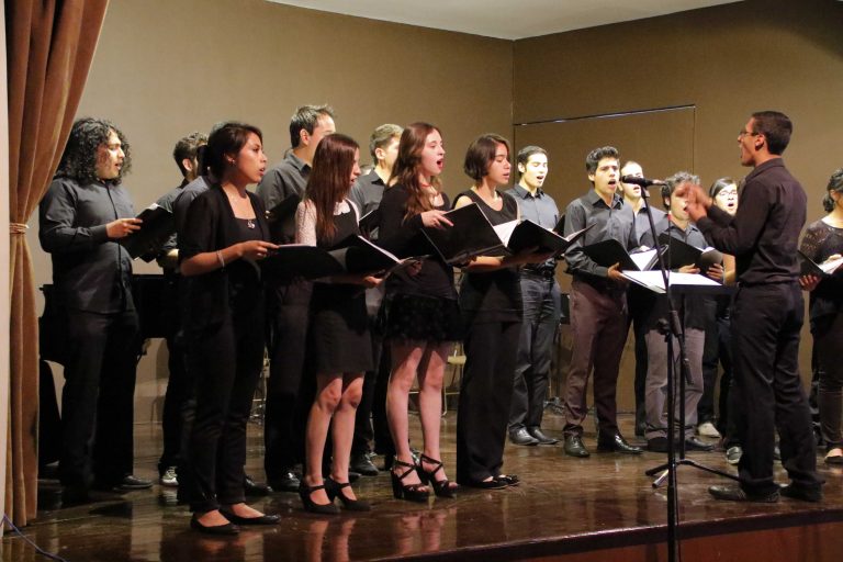 Coros de la UAA y de la Universidad de las Artes ofrecen recital