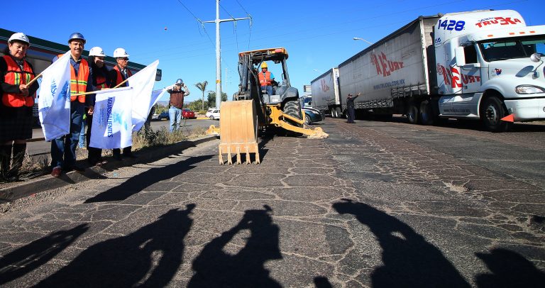 Inician obras de pavimentación con concreto hidráulico en Tercer Anillo