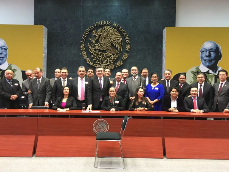 Rodolfo Stavenhagen recibe Premio Nacional de Derechos Humanos