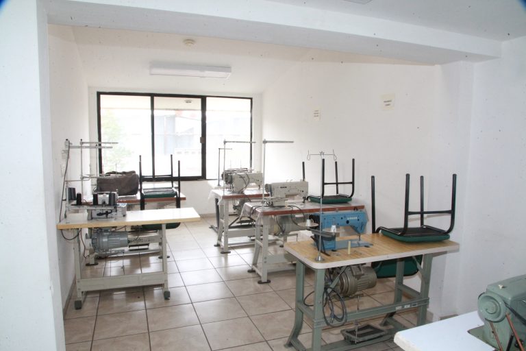 Abrirán cursos de Corte y Confección, Computación y Belleza