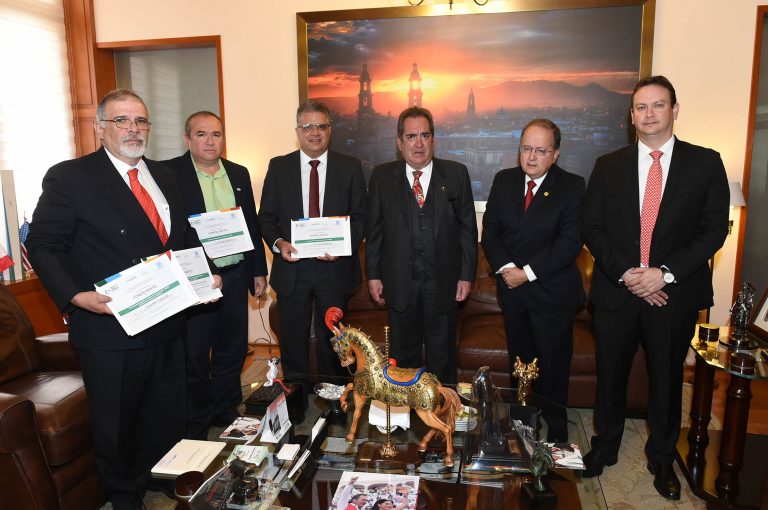 Entregan más de 77 mdp del Fondo Mixto a tres centros públicos de investigación