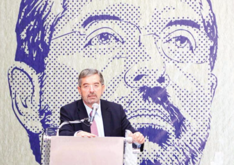 Gobierno humanista es el que da prioridad a la salud y la educación