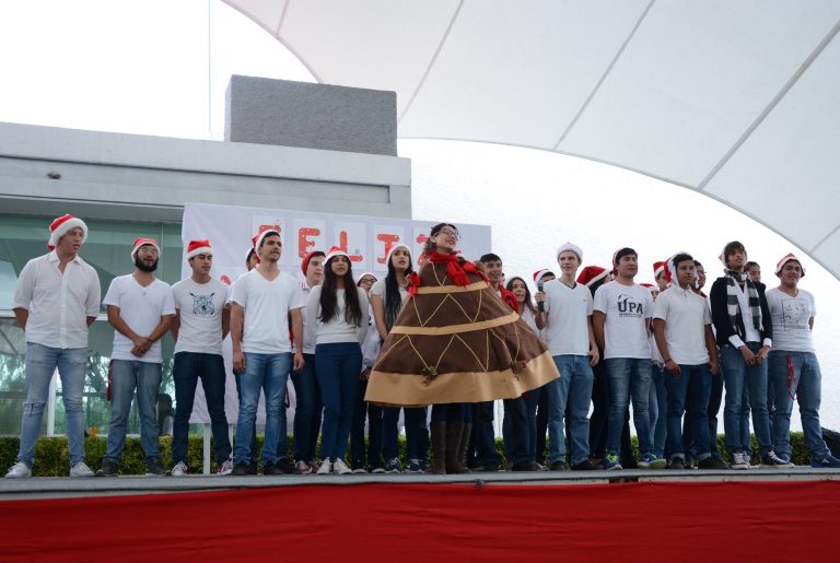 Festejo navideño en la UPA