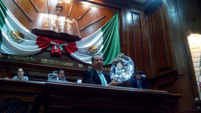 Solicitan la remoción de Báez Leos