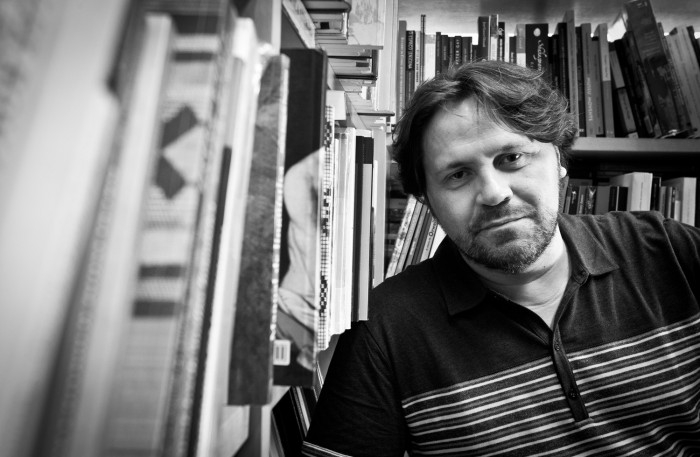 Escribo para vengarme, y en Brasil no falta motivo de venganza