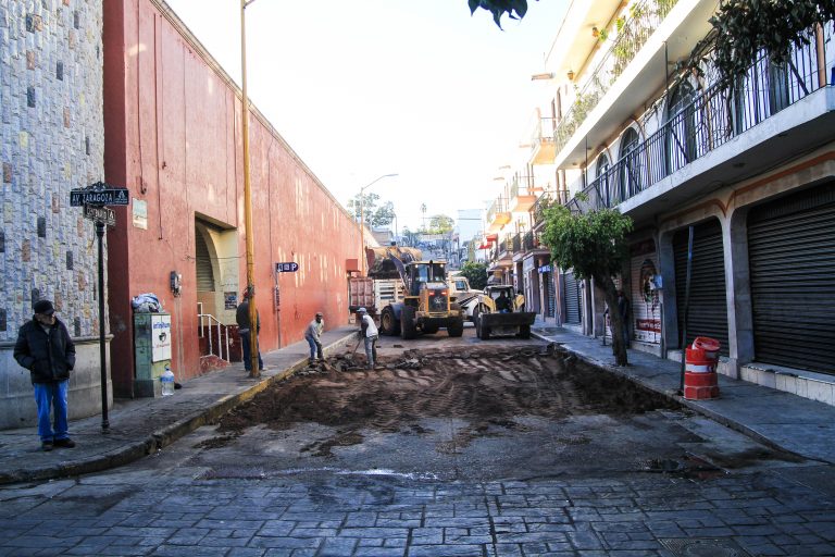 Inicia rehabilitación en calle Centenario, en Calvillo