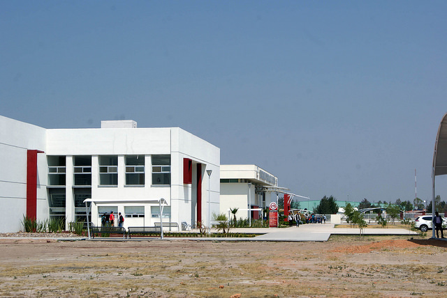 Universidad El Retoño inaugura ciclo escolar