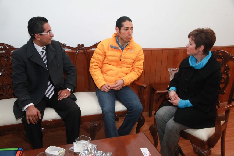 Se reúnen titulares del DIF estatal y Sedesol