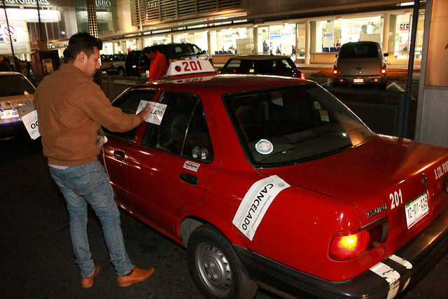 Inician operativos sorpresa a taxis para verificar cumplimiento de la normatividad