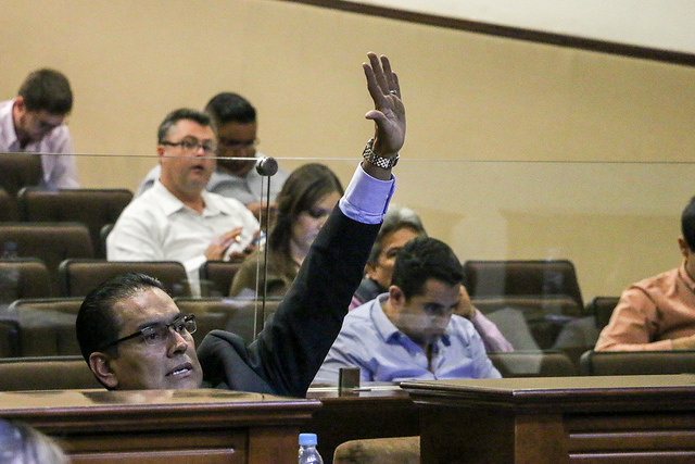 Rechazan diputados del PAN y PES utilidad de la propuesta presidencial