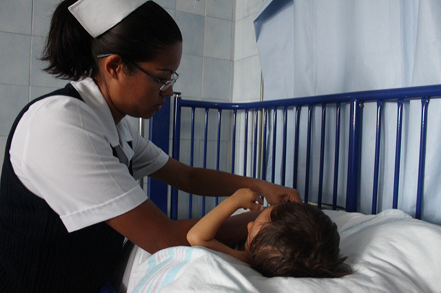 Pondera IMSS el modelo de atención integral al paciente, en el servicio de enfermería