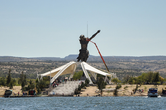 Inevitable, la reubicación del Cristo Roto cuando la presa suba de nivel