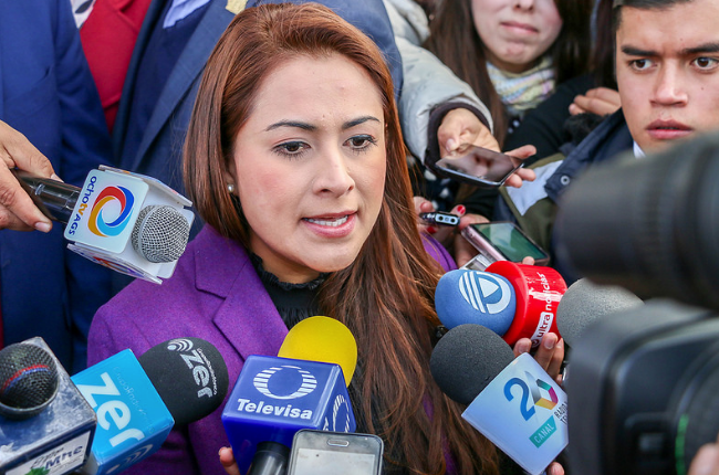 Anuncia alcaldesa recortes en oficinas municipales