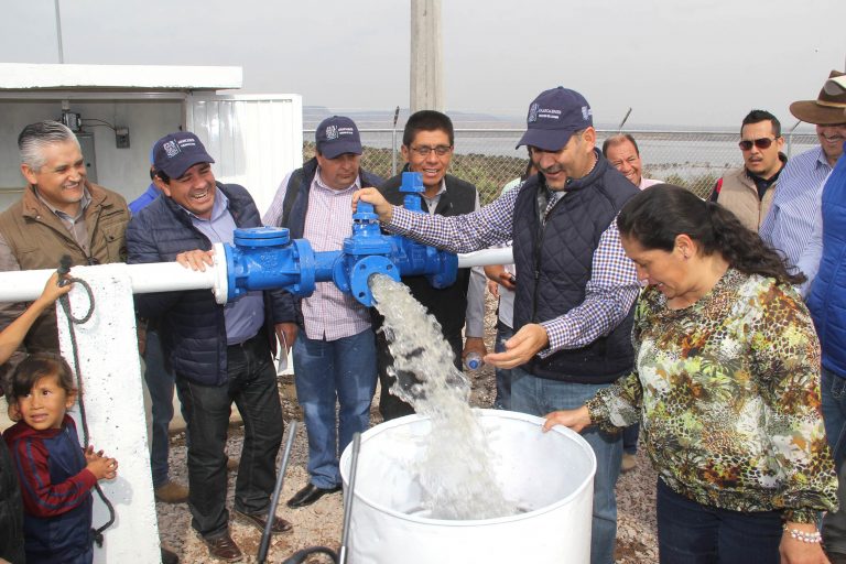 Se invierten más de 6 mdp para el abastecimiento de agua potable en la comunidad del Tecongo