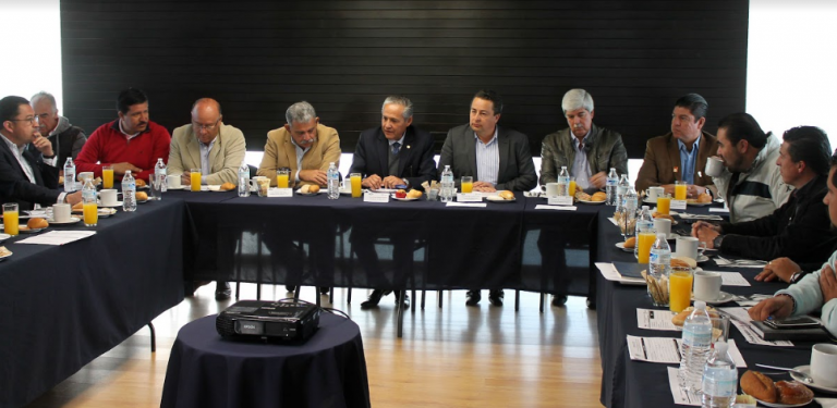 Primera comisión mixta de la Sicom con la CMIC