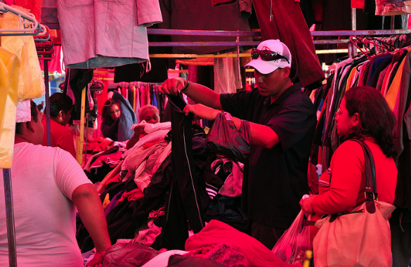 La confianza del consumidor alcanza su nivel más bajo desde 2004