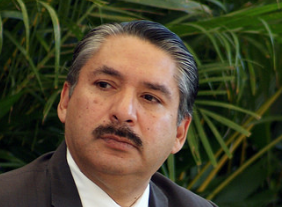 Fiscal debe rendir cuentas ante el Congreso, exige diputado