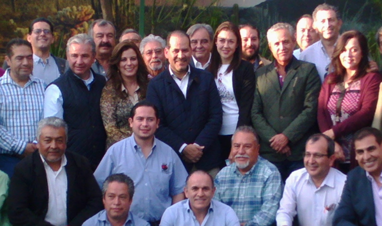 Se reúne Martín Orozco con empresarios y líderes sindicales