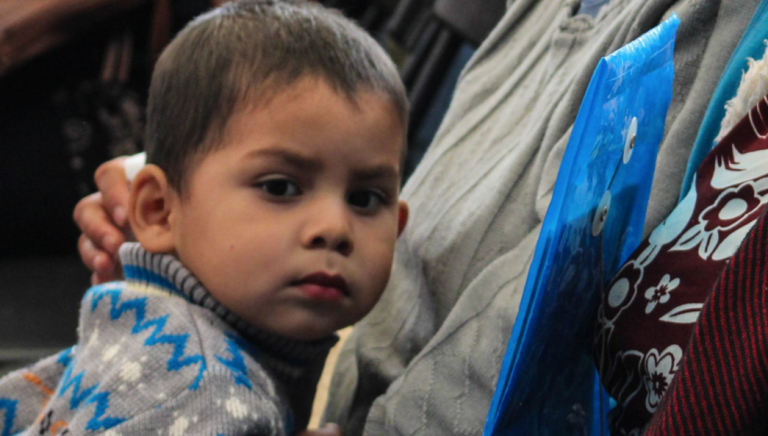 Garantizan la protección de niños migrantes no acompañados