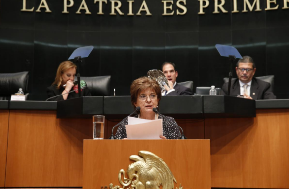 Fernando Herrera asiste a informe de labores de Sylvia Martínez Elizondo