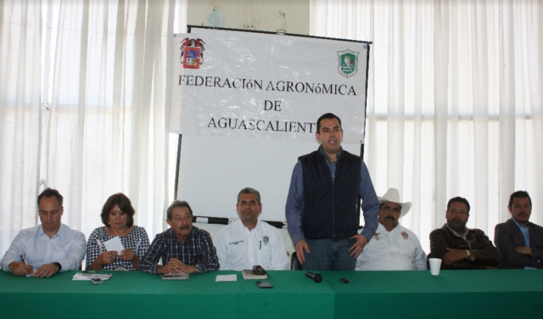 Se reúne Sedrae con la Confederación Nacional Agronómica