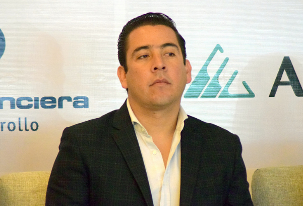 Asegura diputado que recursos para “gestión” no se aplican de manera discrecional