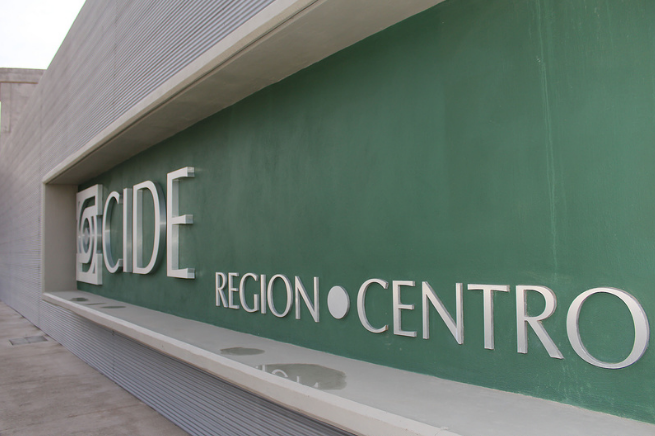 Planea CIDE acciones frente a xenofobia de Trump