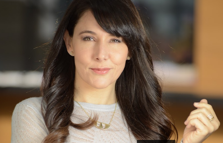 Kiren Miret impartirá conferencia Lo que aprendemos escuchando