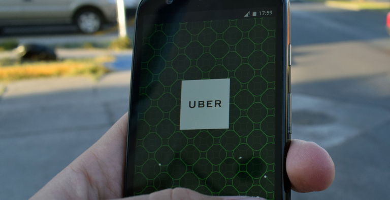 Sin fundamento legal, impuesto que Gobierno del Estado pretende aplicar a Uber
